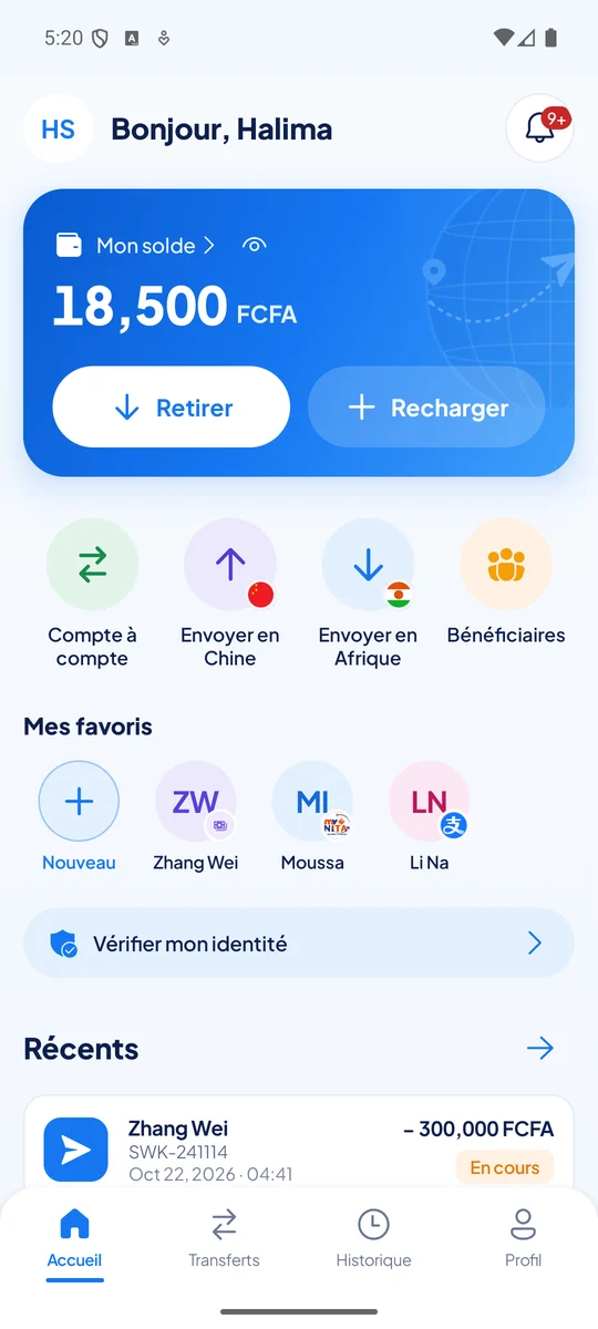 Écran d'accueil de l'application : solde de 18 500 FCFA, boutons Retirer et Recharger, Envoyer en Chine, transferts récents